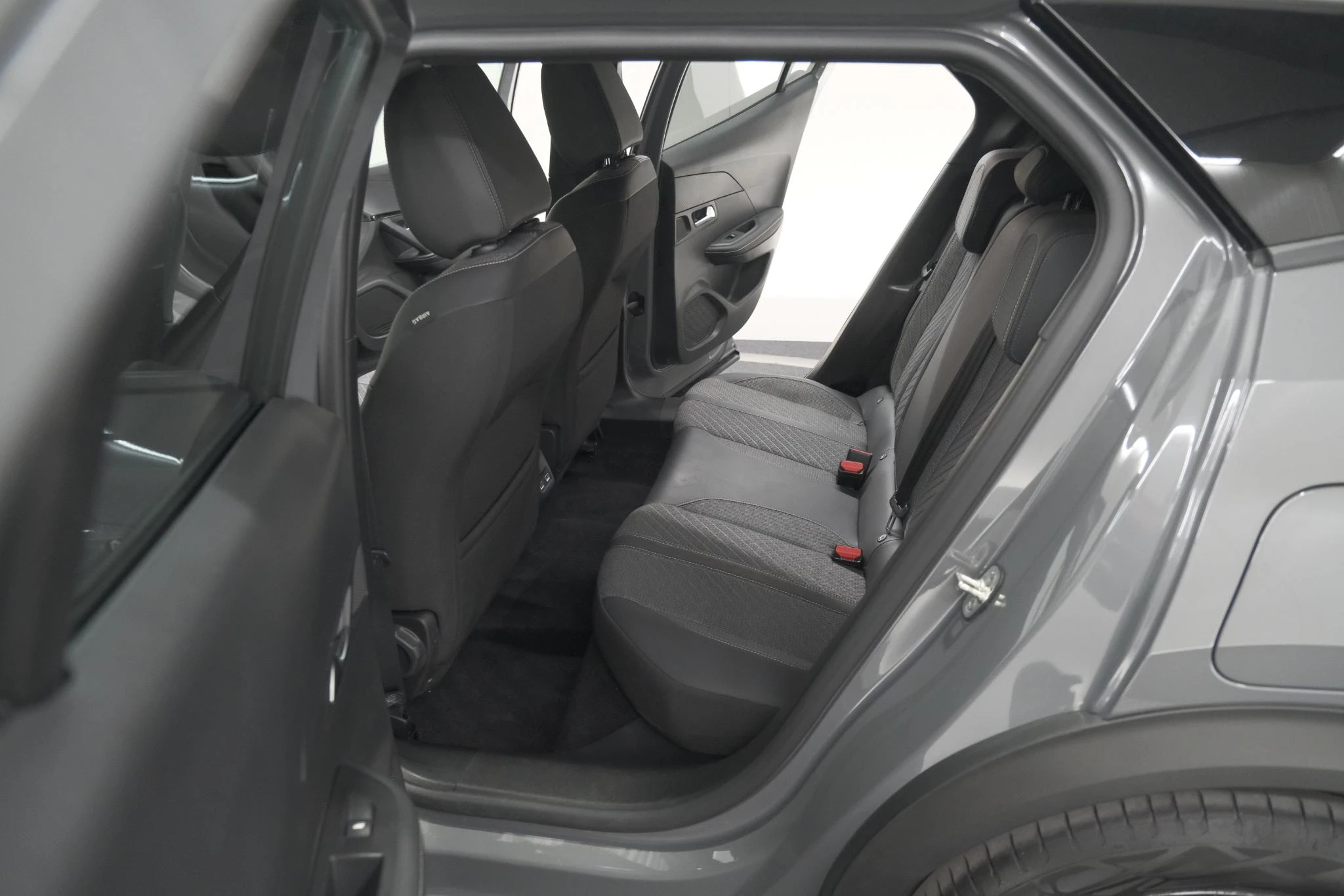 Hoofdafbeelding Peugeot e-2008