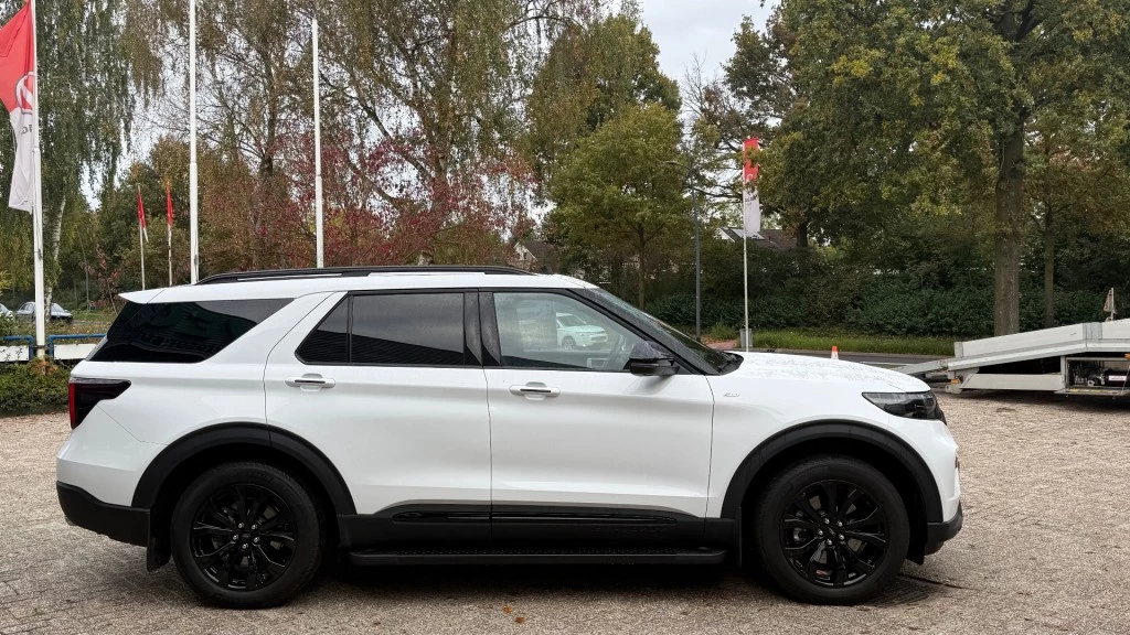 Hoofdafbeelding Ford Explorer