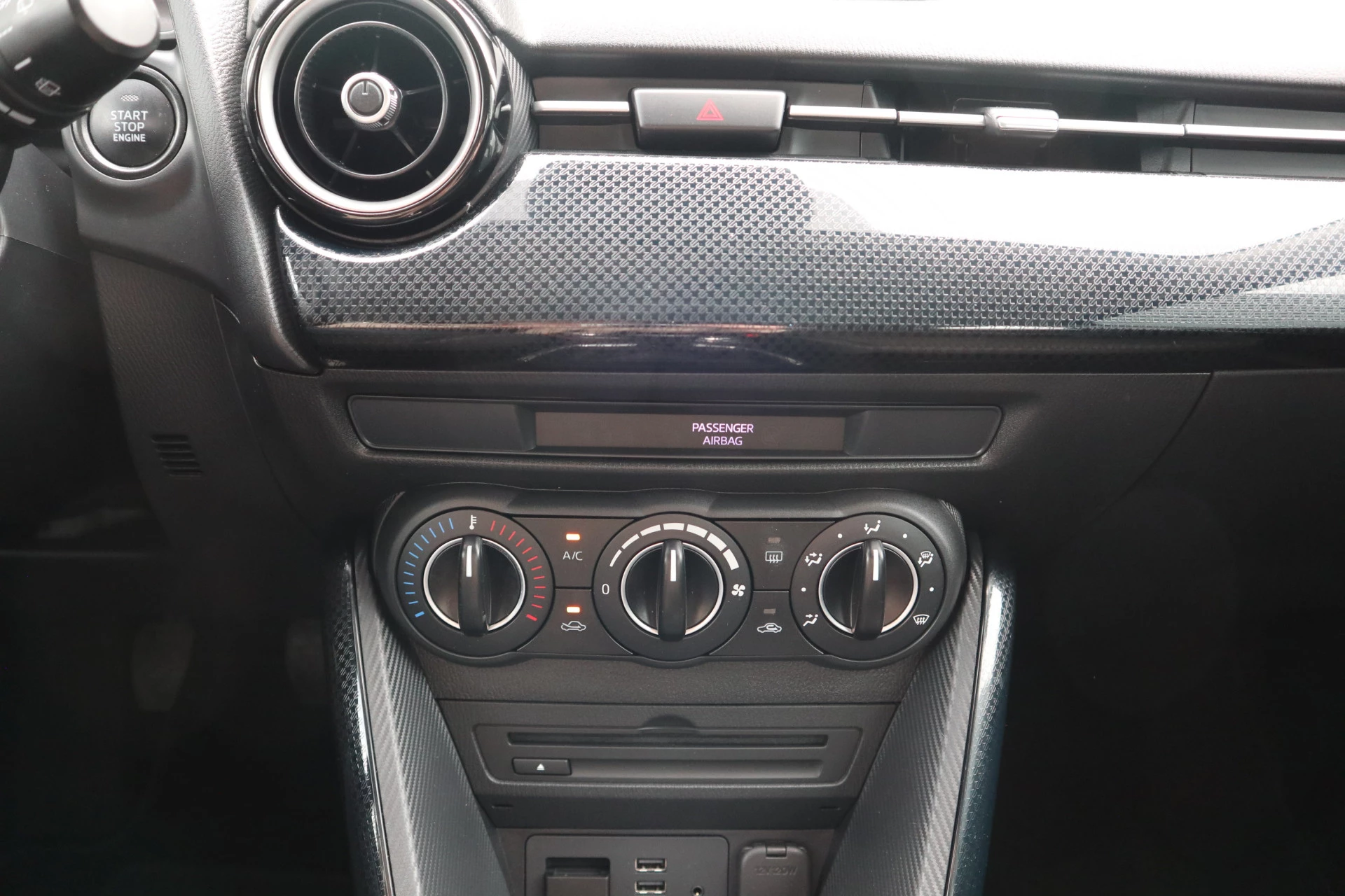 Hoofdafbeelding Mazda 2