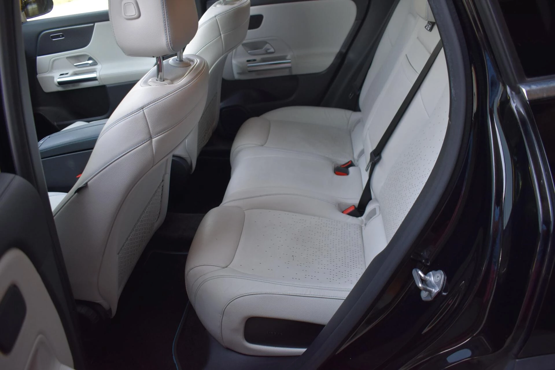 Hoofdafbeelding Mercedes-Benz EQA