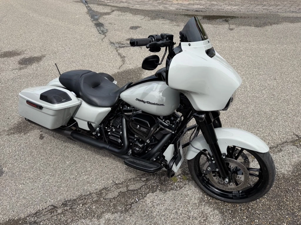 Hoofdafbeelding Harley-Davidson Street Glide