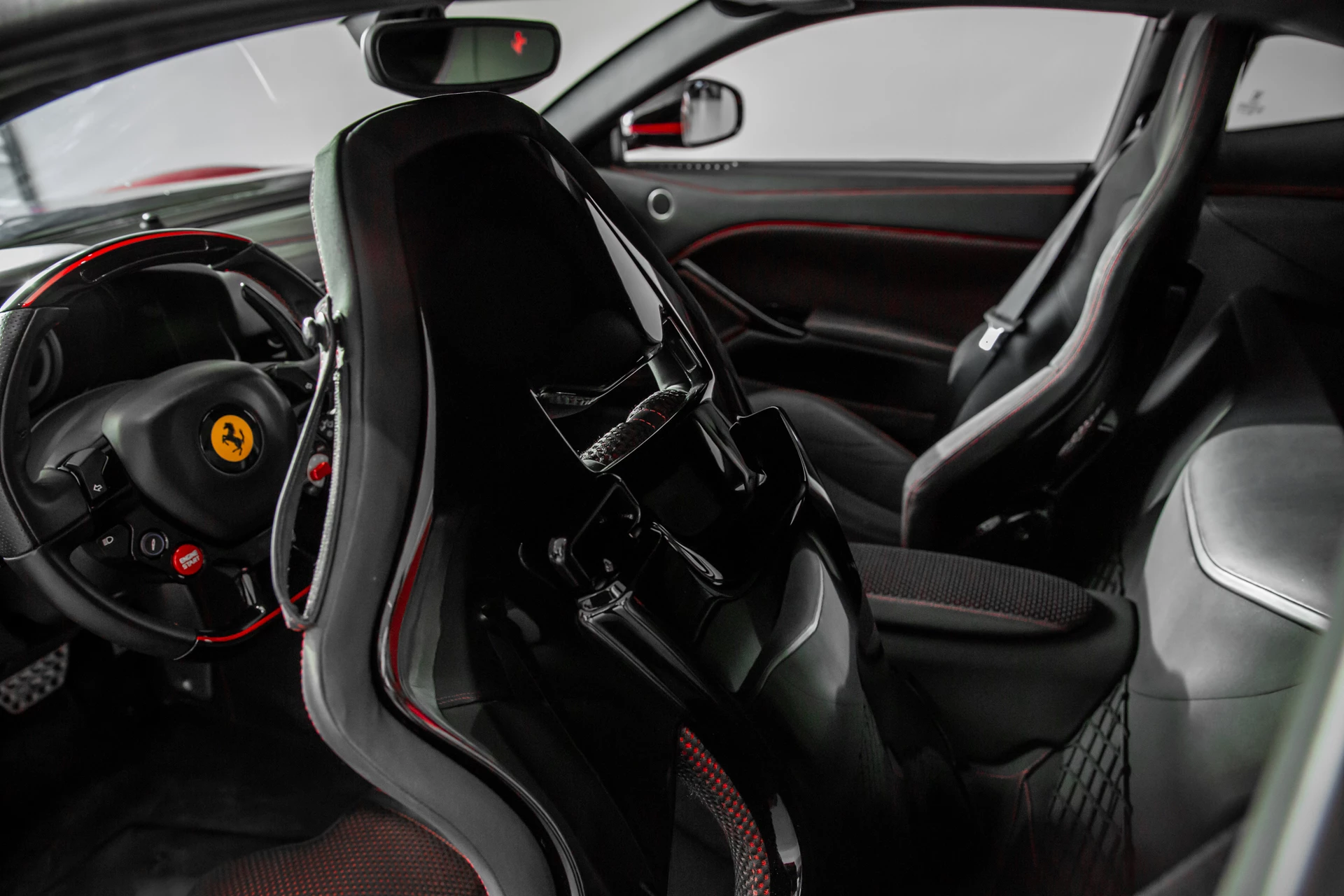 Hoofdafbeelding Ferrari F12