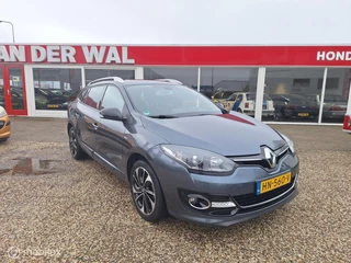 Renault Megane Estate 1.2 TCe Bose / navi / lage km / 2e eig