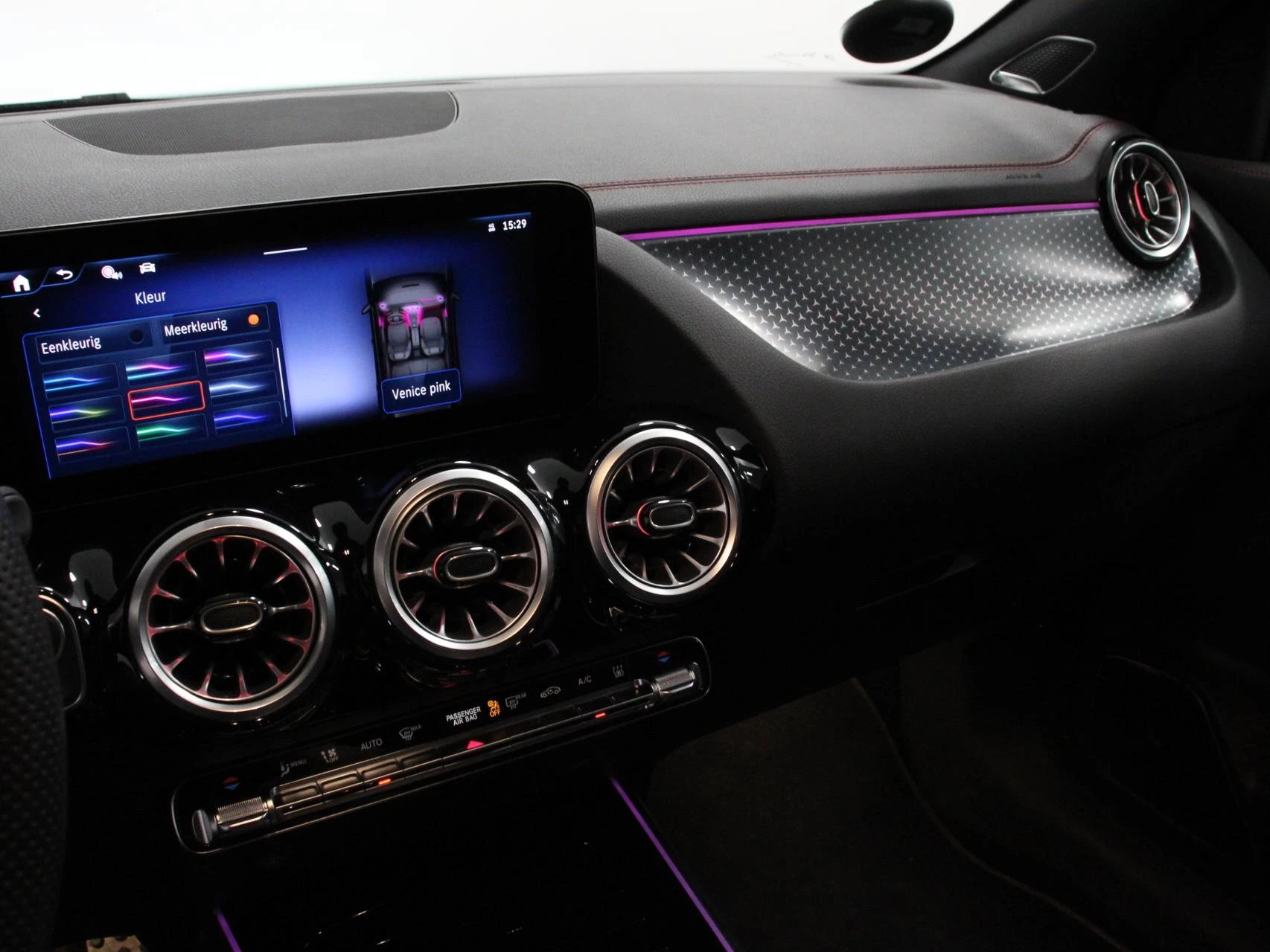 Hoofdafbeelding Mercedes-Benz EQA