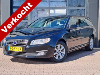 Volvo V70 2.0 T4 Classic Edition | Navi | Leder | Trekhaak | LMV | PDC | Stoelverwarming |