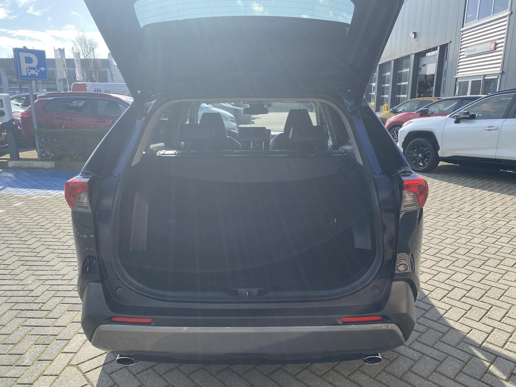 Hoofdafbeelding Toyota RAV4