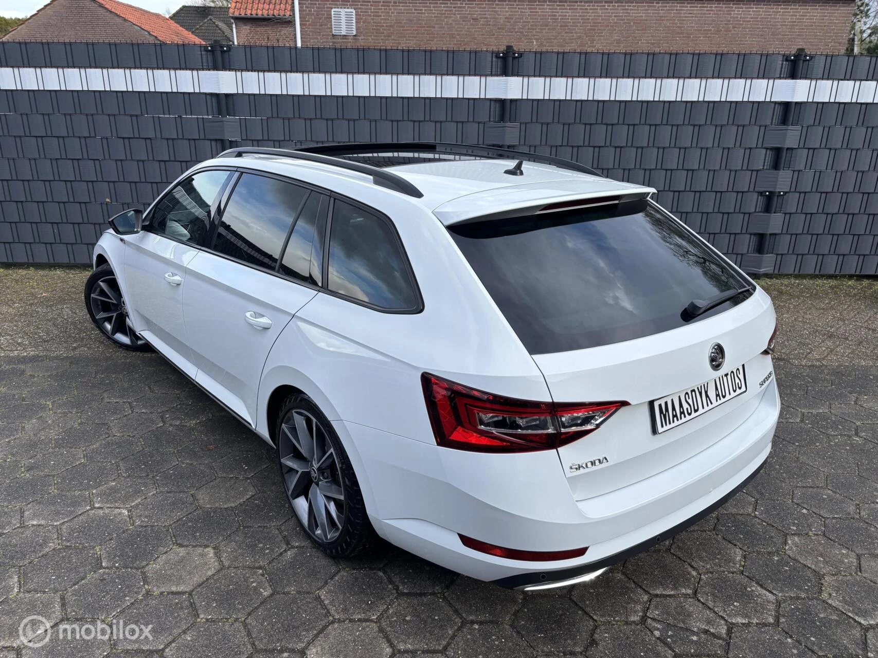 Hoofdafbeelding Škoda Superb