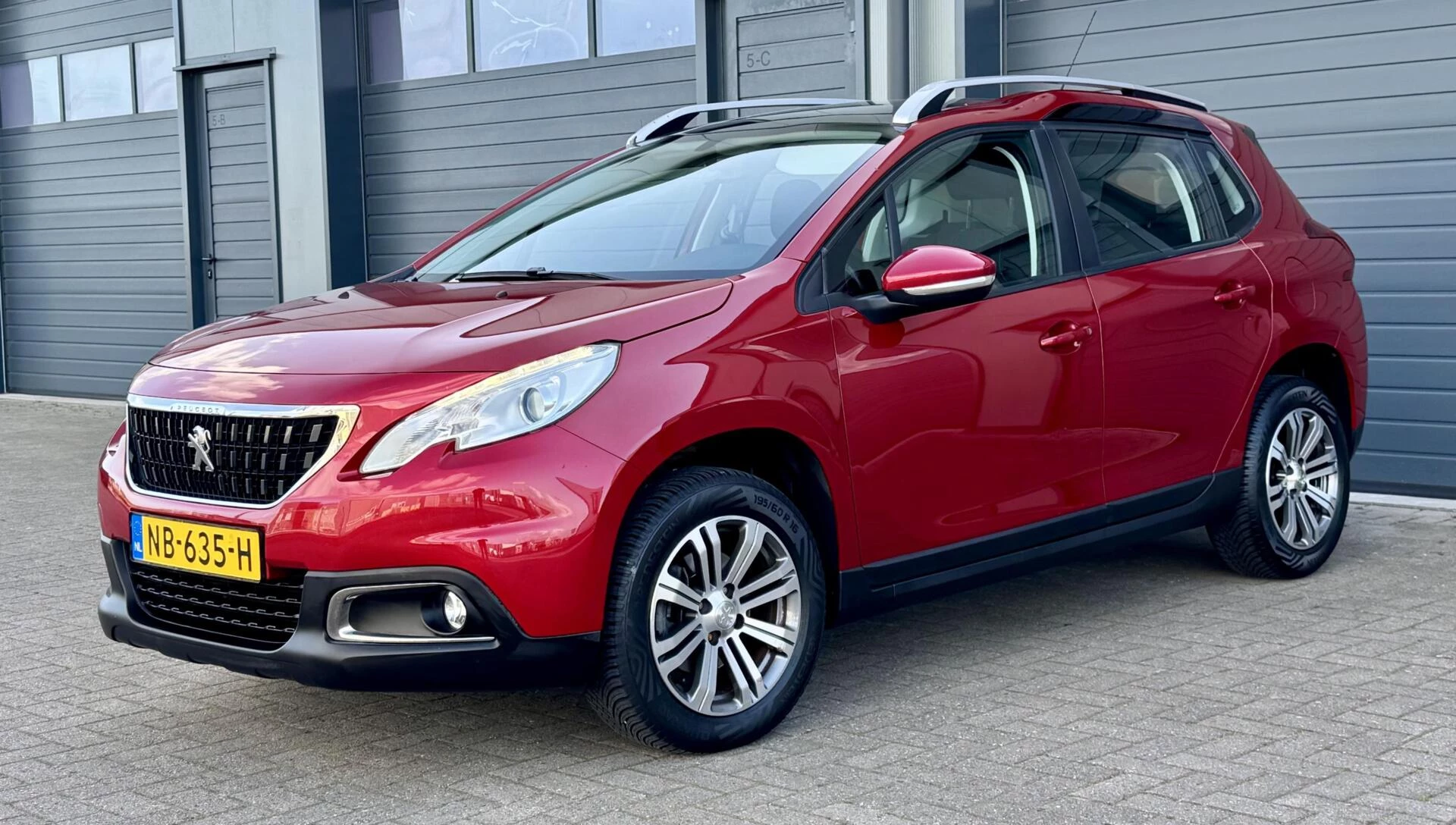 Hoofdafbeelding Peugeot 2008