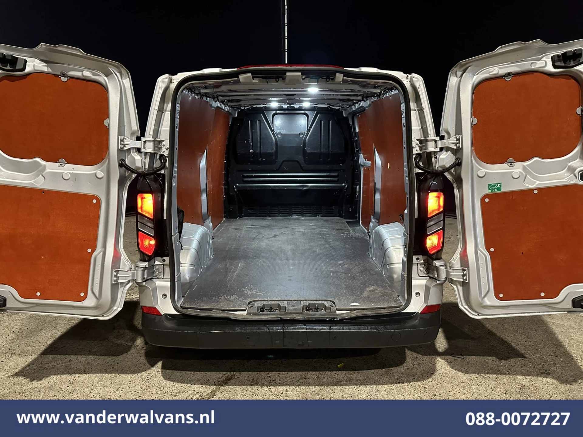 Hoofdafbeelding Ford Transit Custom