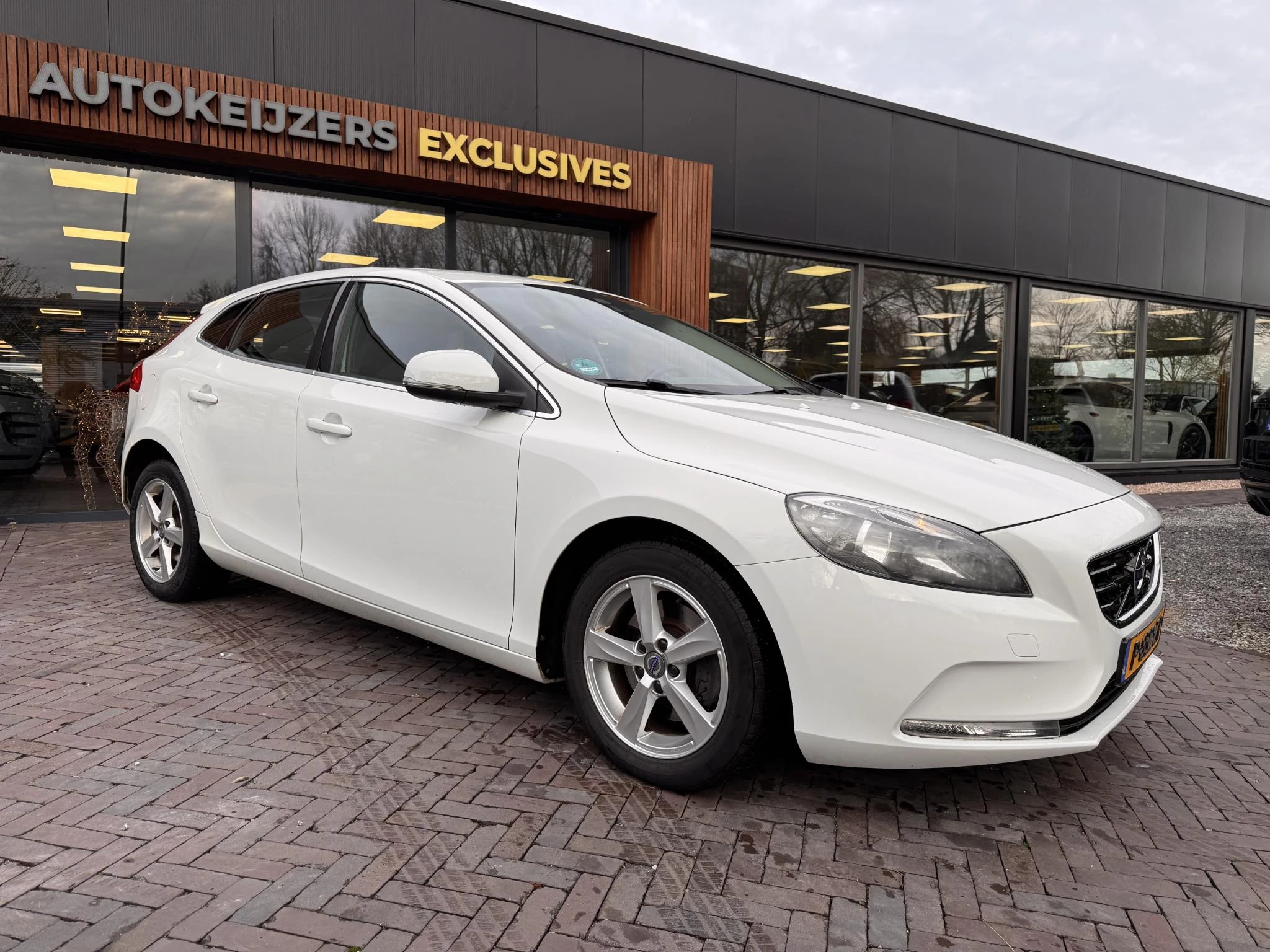 Hoofdafbeelding Volvo V40