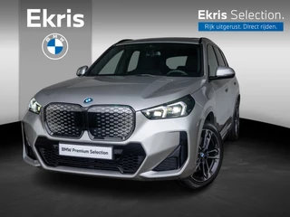 BMW iX1 eDrive20 | M Sportpakket Pro | Premium Pack | Stuurwielrand verwarmd | Comfort Access | Achteruitrijcamera | Panoramadak | Stoelverwarming | Trekhaak | Ekris Selection
