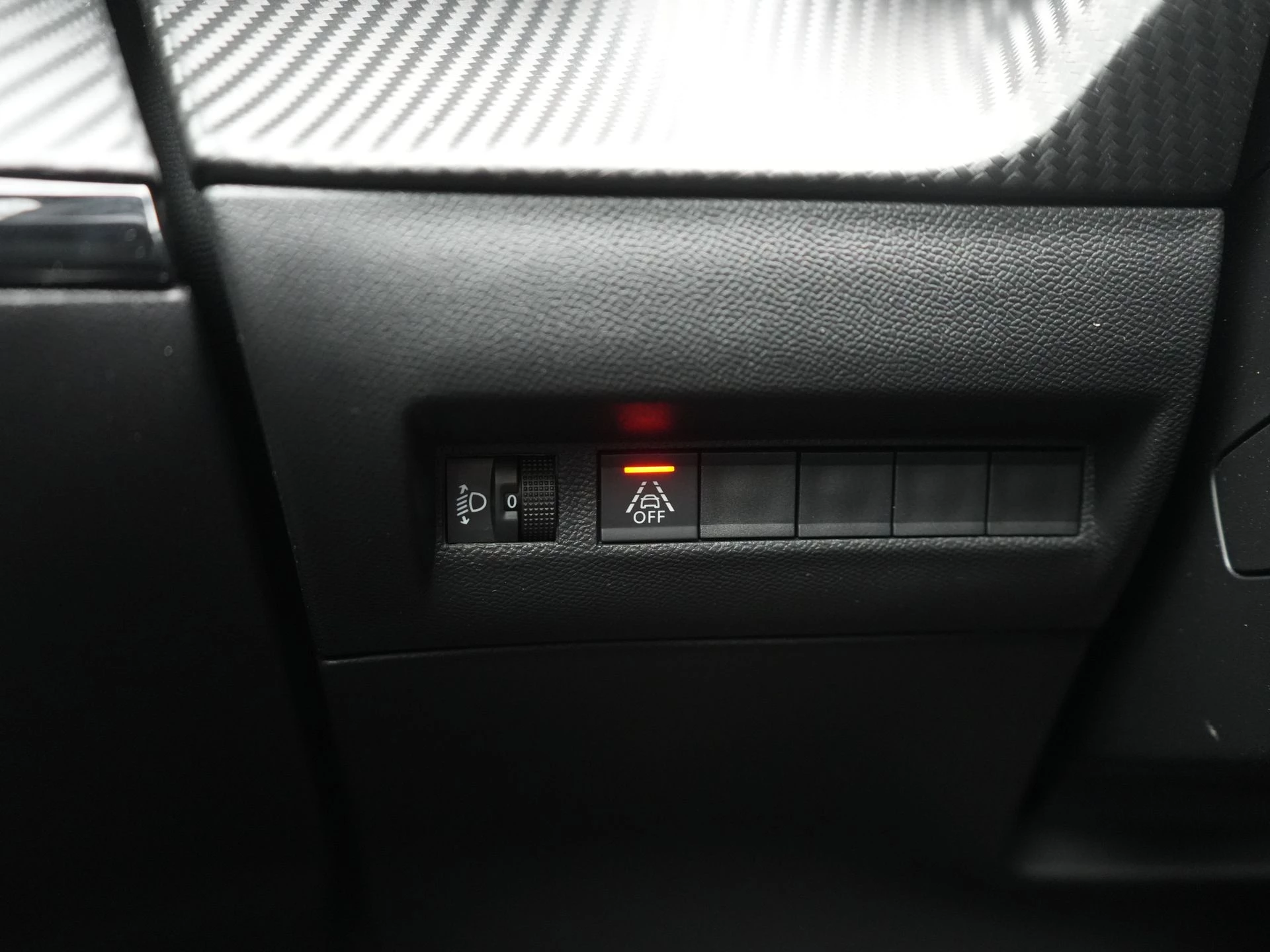 Hoofdafbeelding Peugeot e-2008