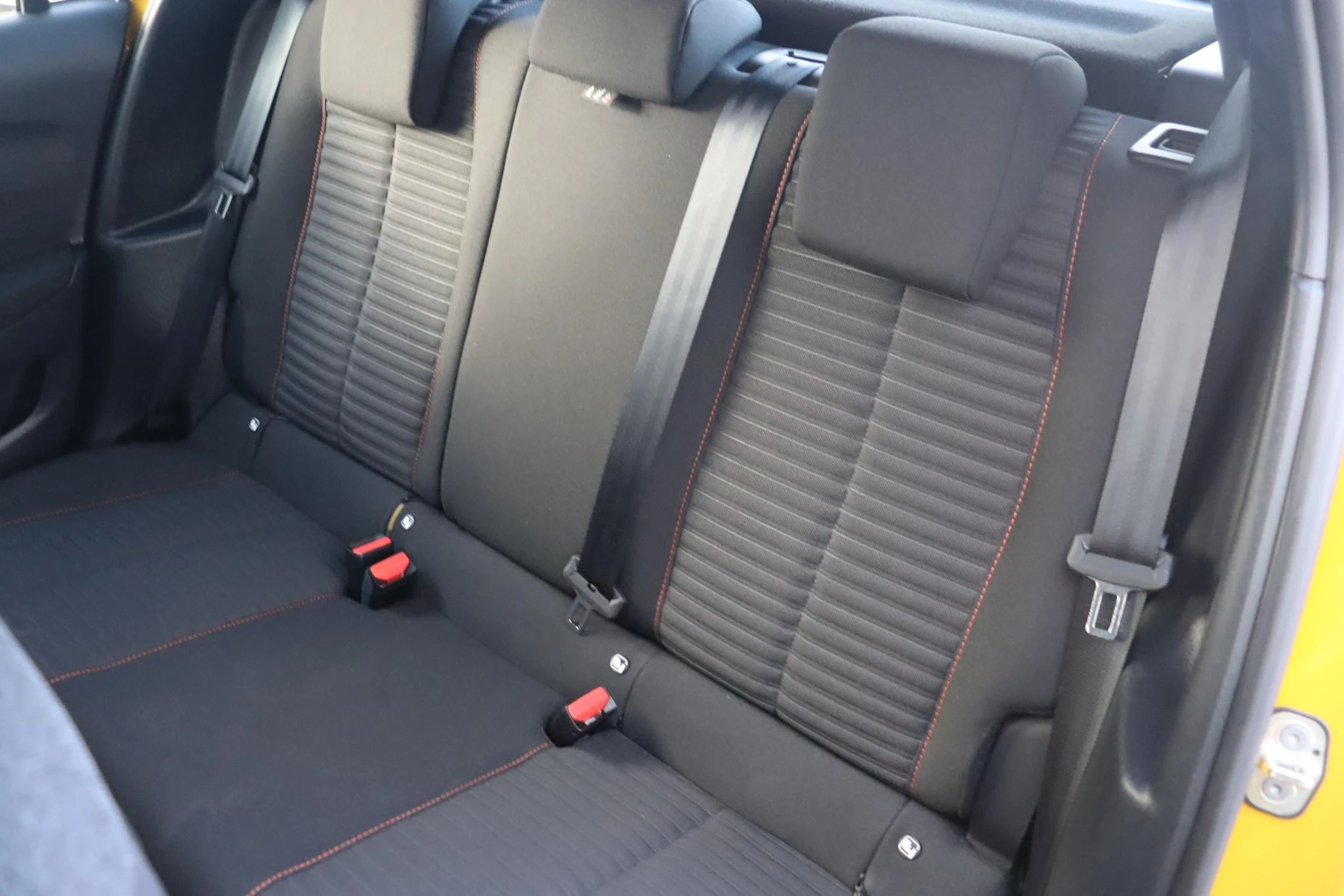 Hoofdafbeelding Peugeot e-208