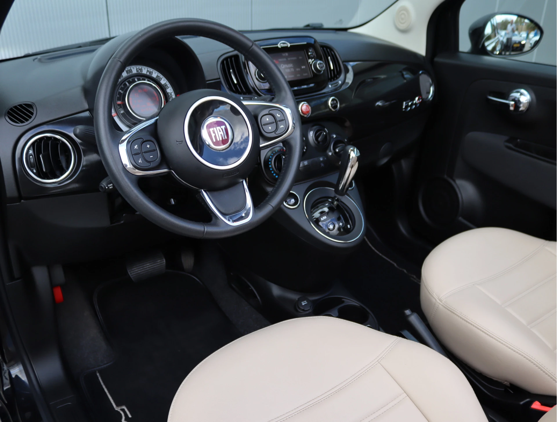 Hoofdafbeelding Fiat 500C