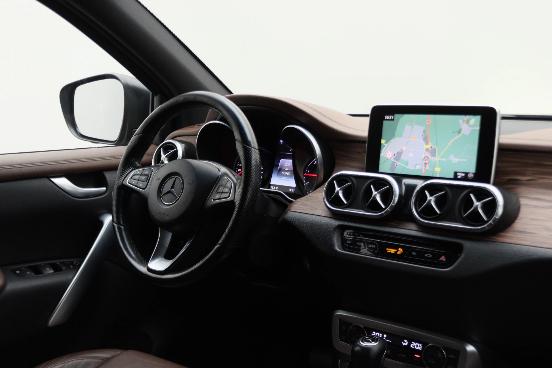 Hoofdafbeelding Mercedes-Benz X-Klasse