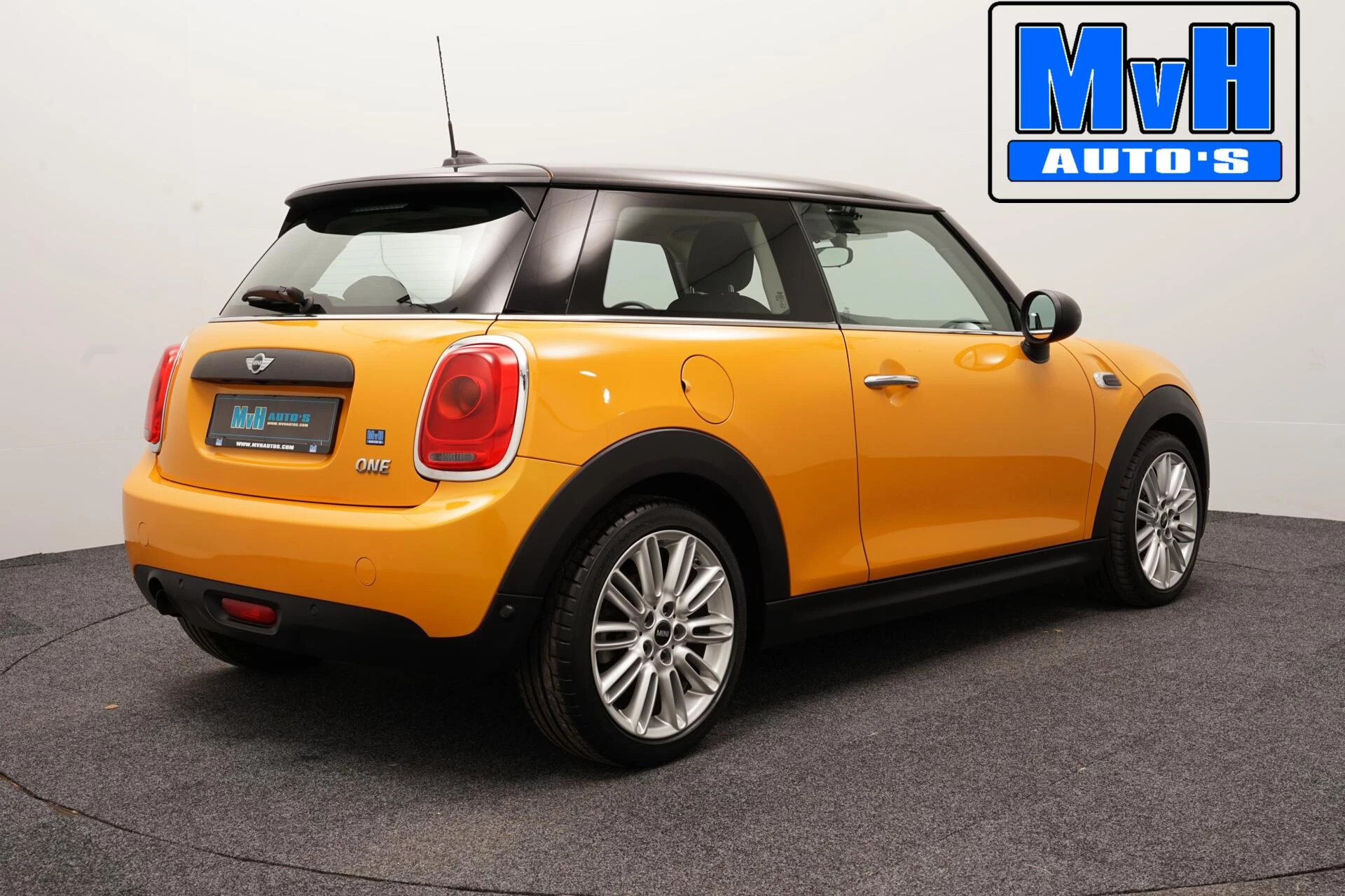 Hoofdafbeelding MINI One