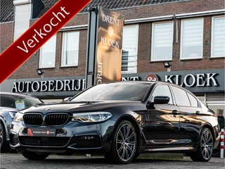BMW 5 Serie 530e iPerformance High Exe M-Sport PANO HARMAN KARDON HUD 360 CAMERA 20 INCH SHADOW MEMORY STOEL