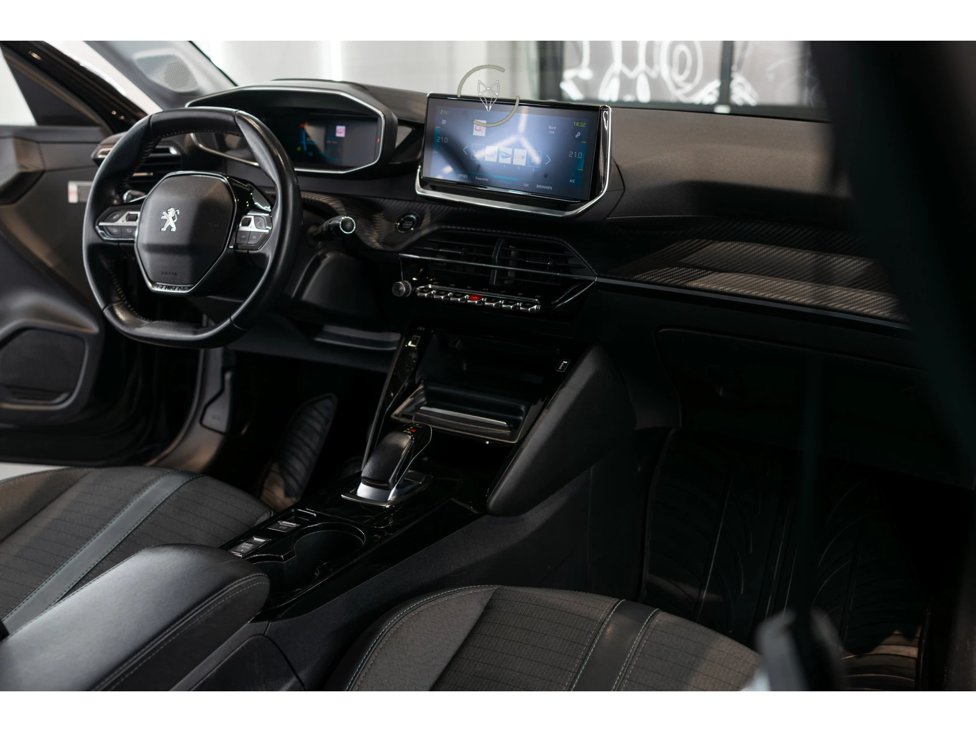 Hoofdafbeelding Peugeot e-208