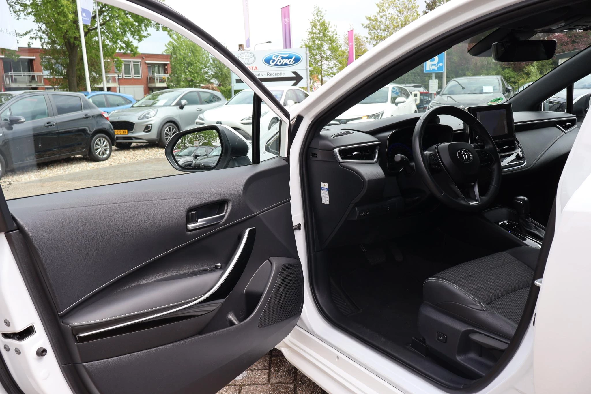 Hoofdafbeelding Toyota Corolla Touring Sports