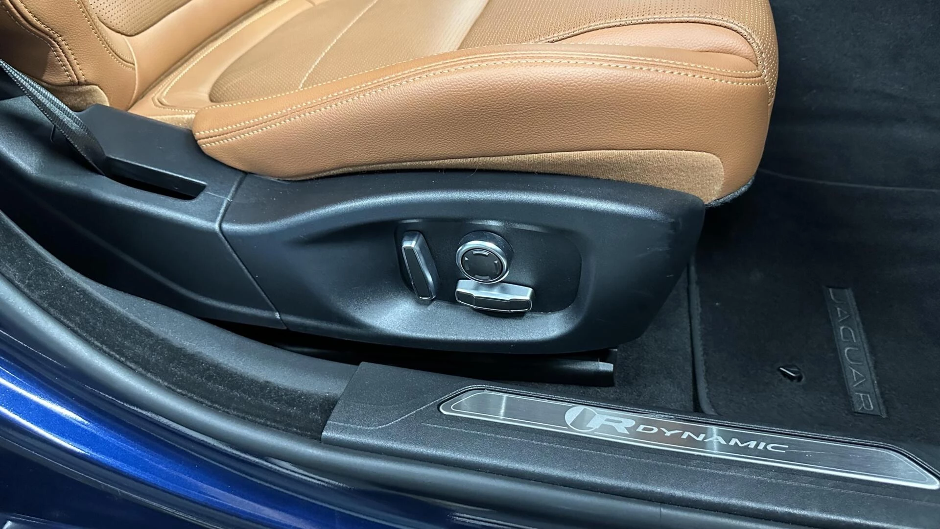 Hoofdafbeelding Jaguar XE