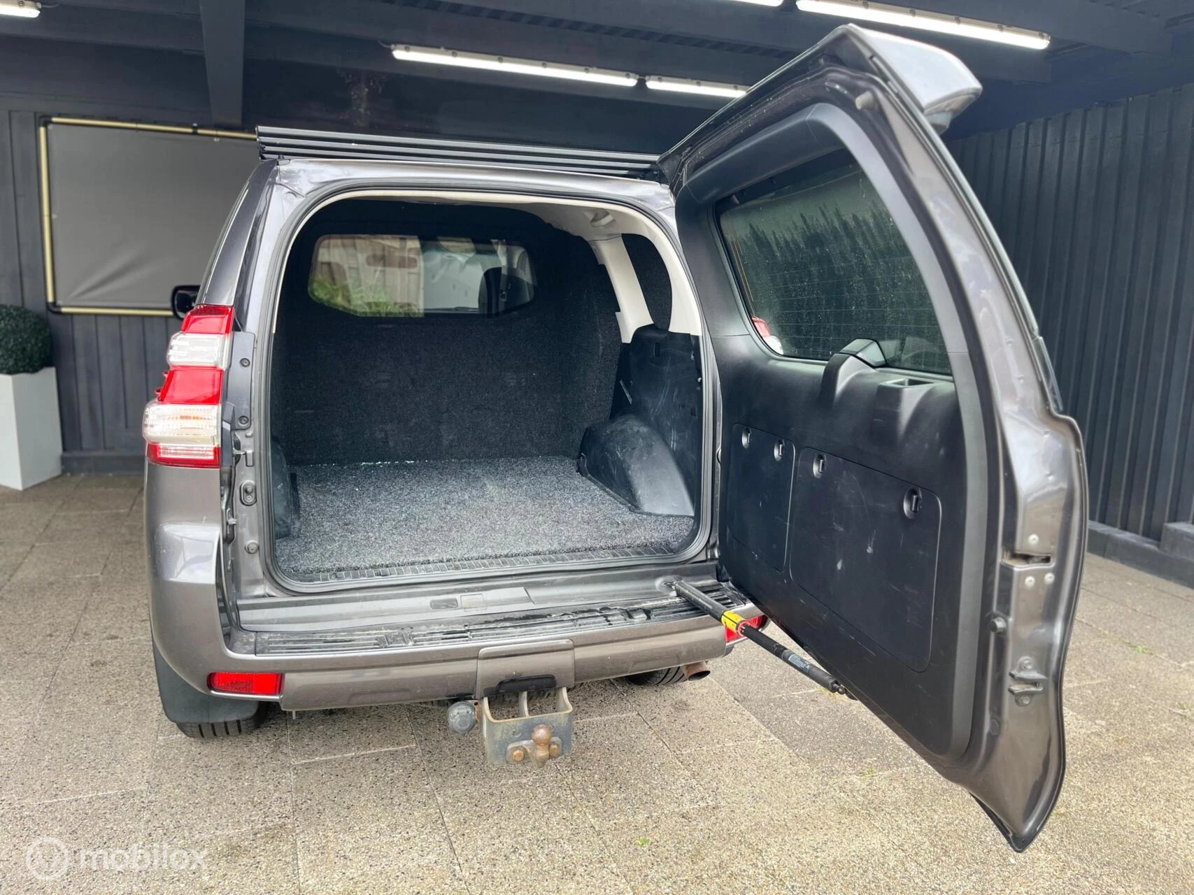 Hoofdafbeelding Toyota Land Cruiser