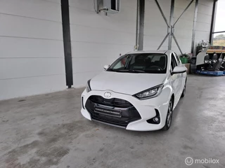 Hoofdafbeelding Toyota Yaris Toyota Yaris HYBRID 115 Teamplayer + Comfort Pack