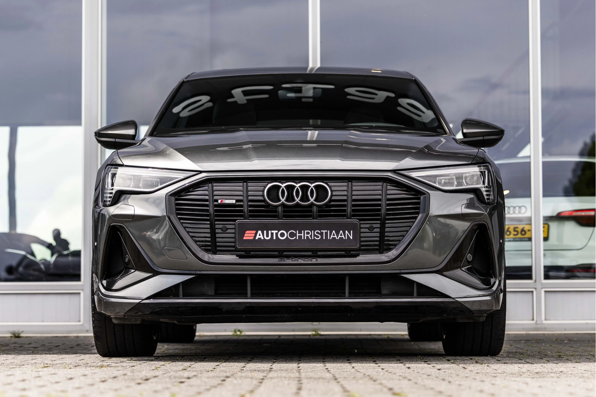 Hoofdafbeelding Audi e-tron