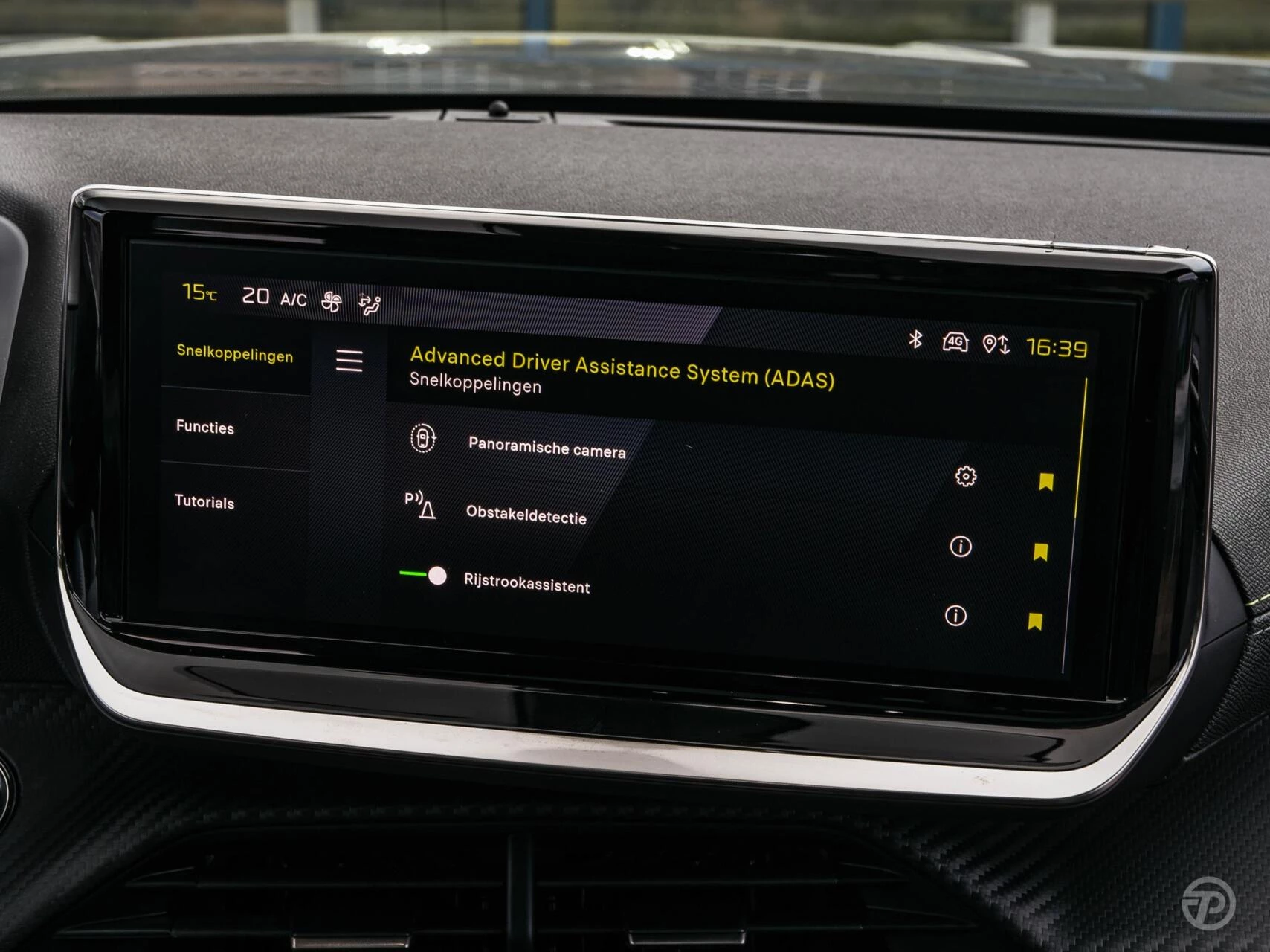 Hoofdafbeelding Peugeot e-2008