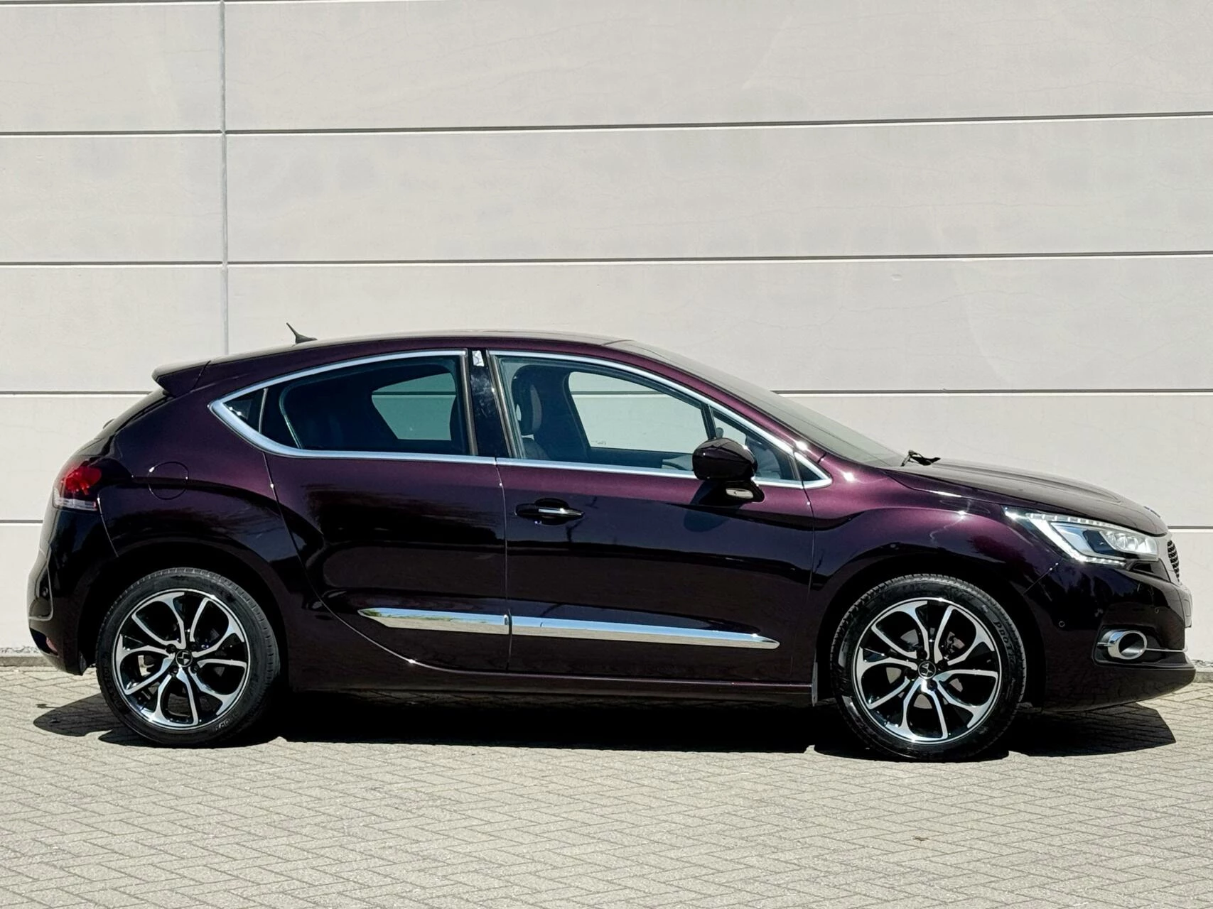 Hoofdafbeelding DS DS 4