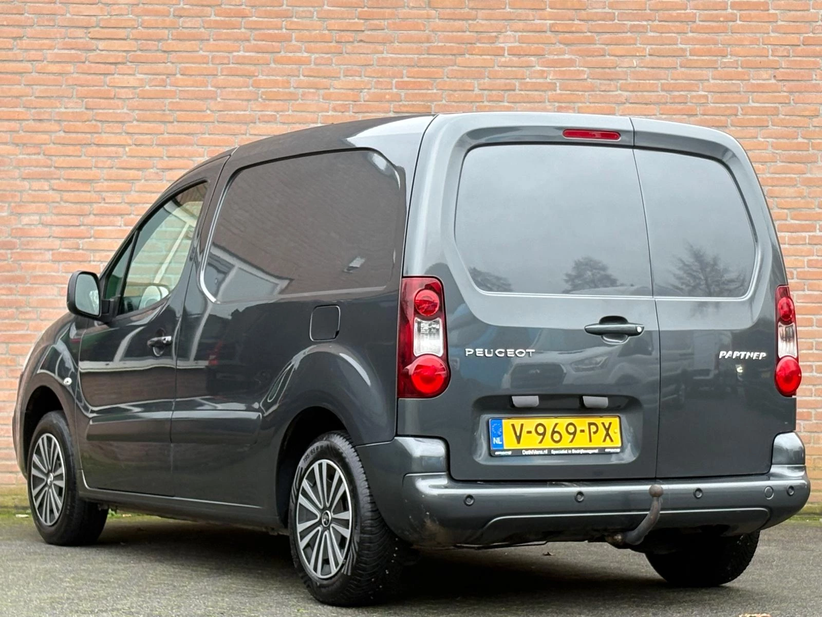 Hoofdafbeelding Peugeot Partner