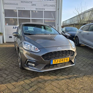 Hoofdafbeelding Ford Fiesta Ford Fiesta 1.0 EcoBoost 74kW 5d ST-line / Navigatie ** Nieuwe distributieriem ****