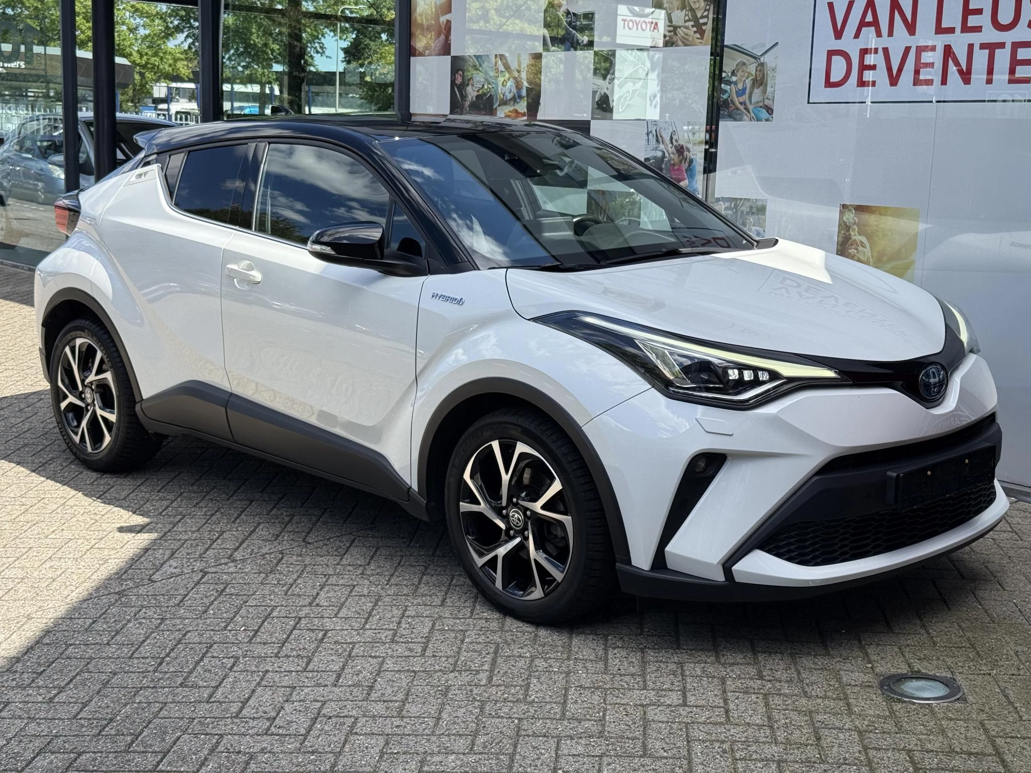 Hoofdafbeelding Toyota C-HR