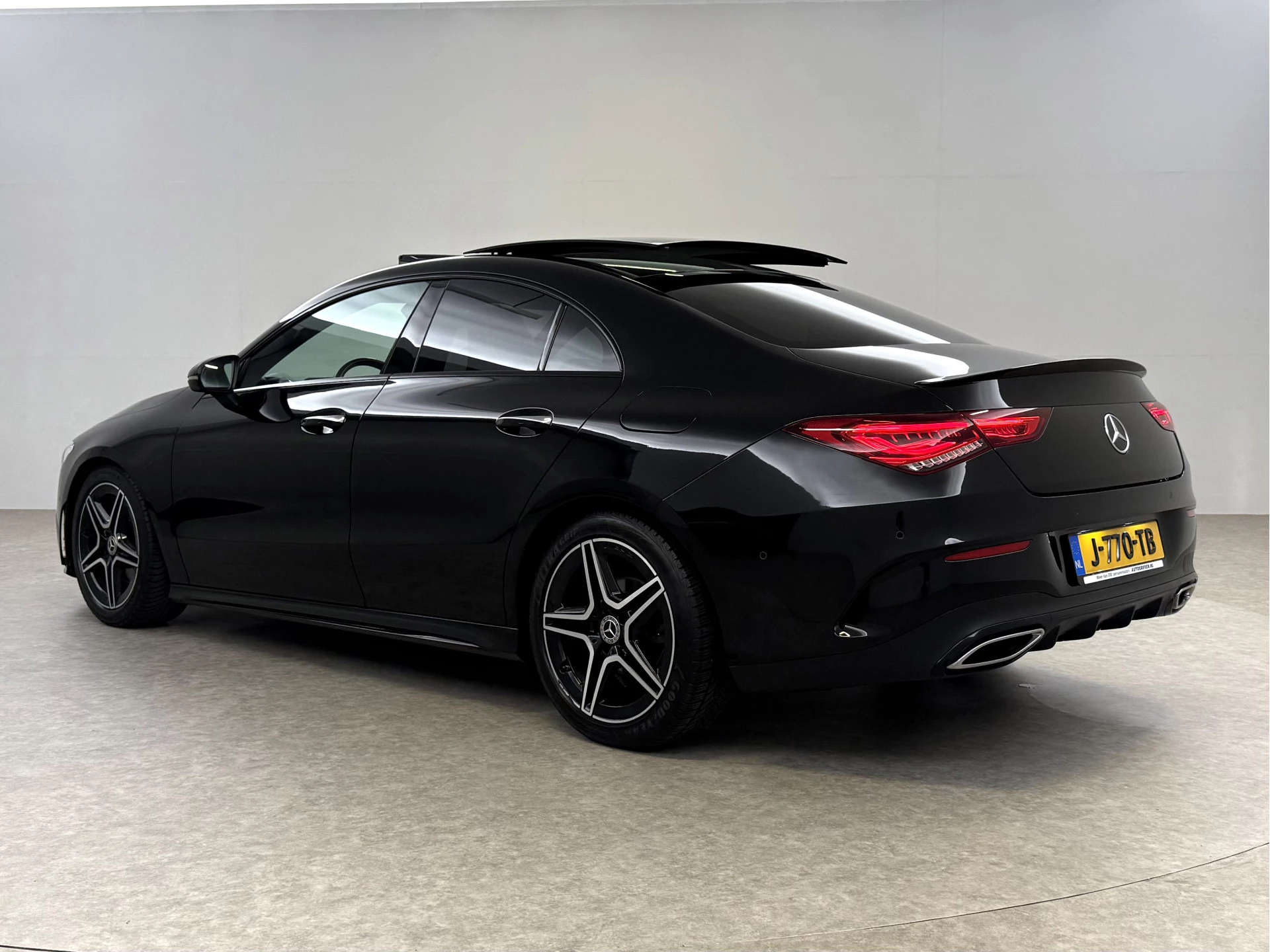 Hoofdafbeelding Mercedes-Benz CLA