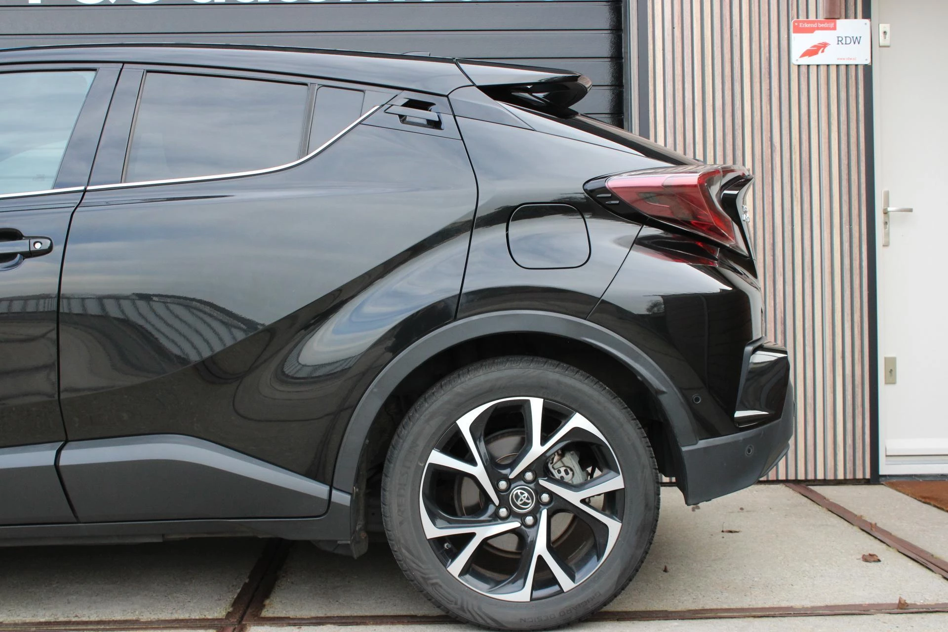 Hoofdafbeelding Toyota C-HR