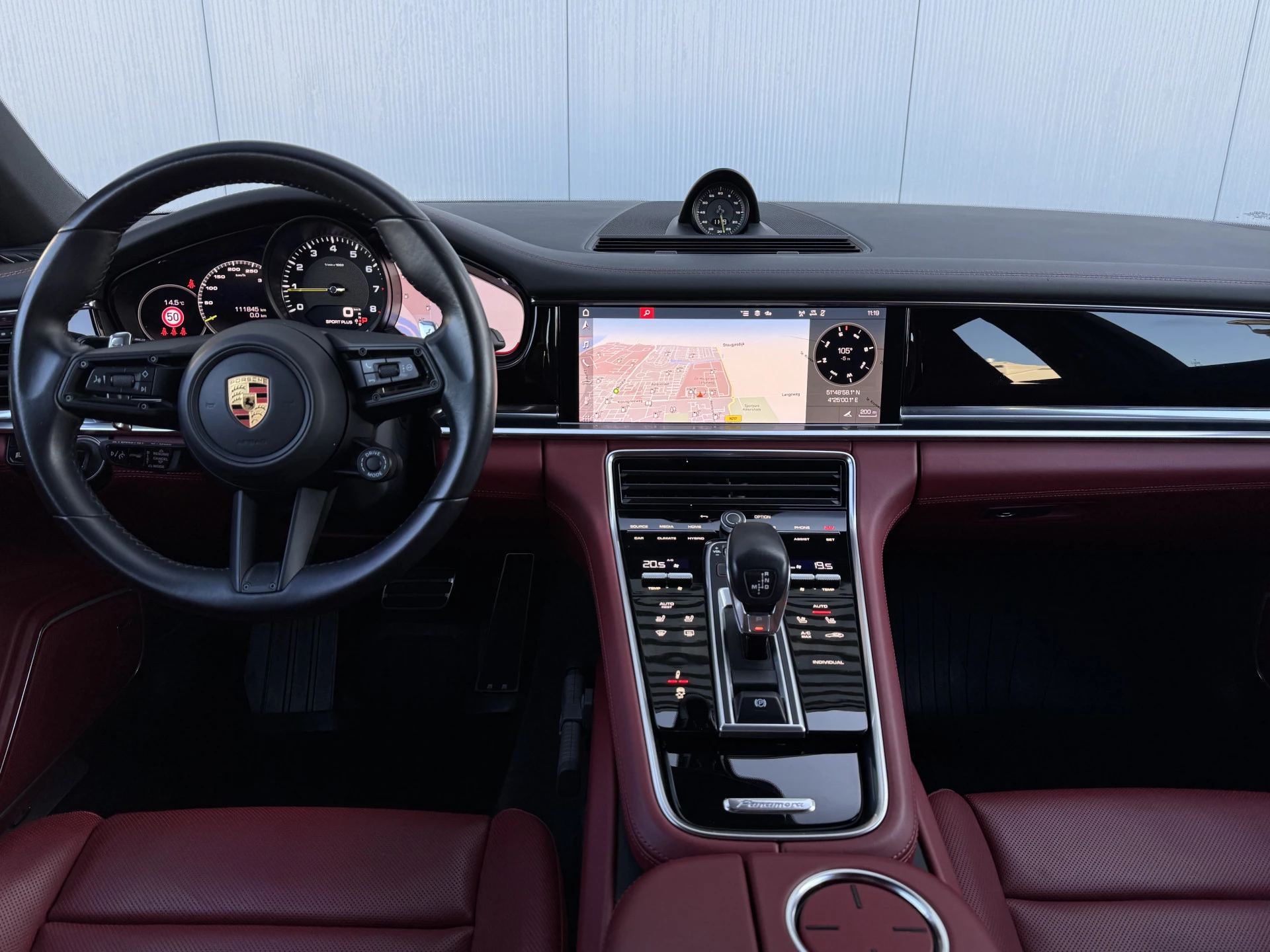 Hoofdafbeelding Porsche Panamera