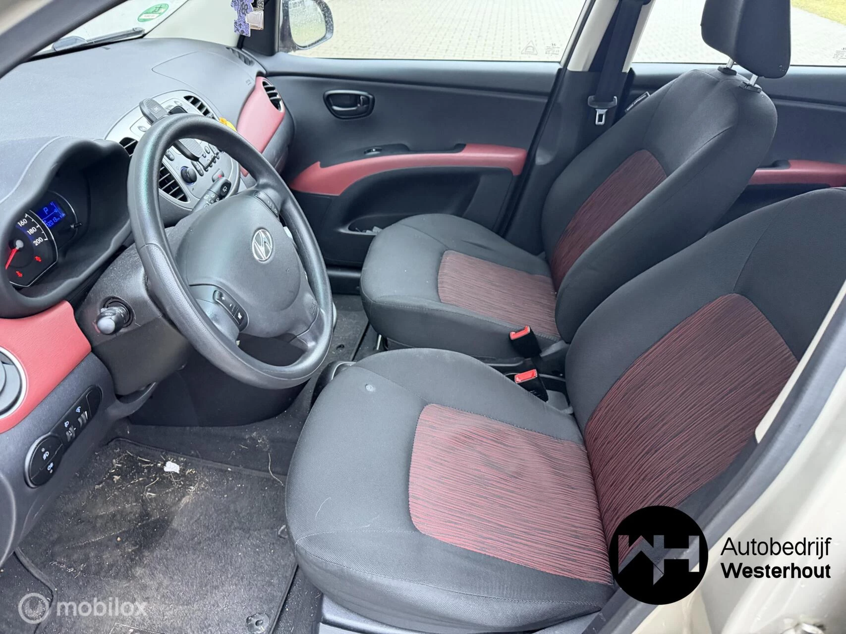 Hoofdafbeelding Hyundai i10