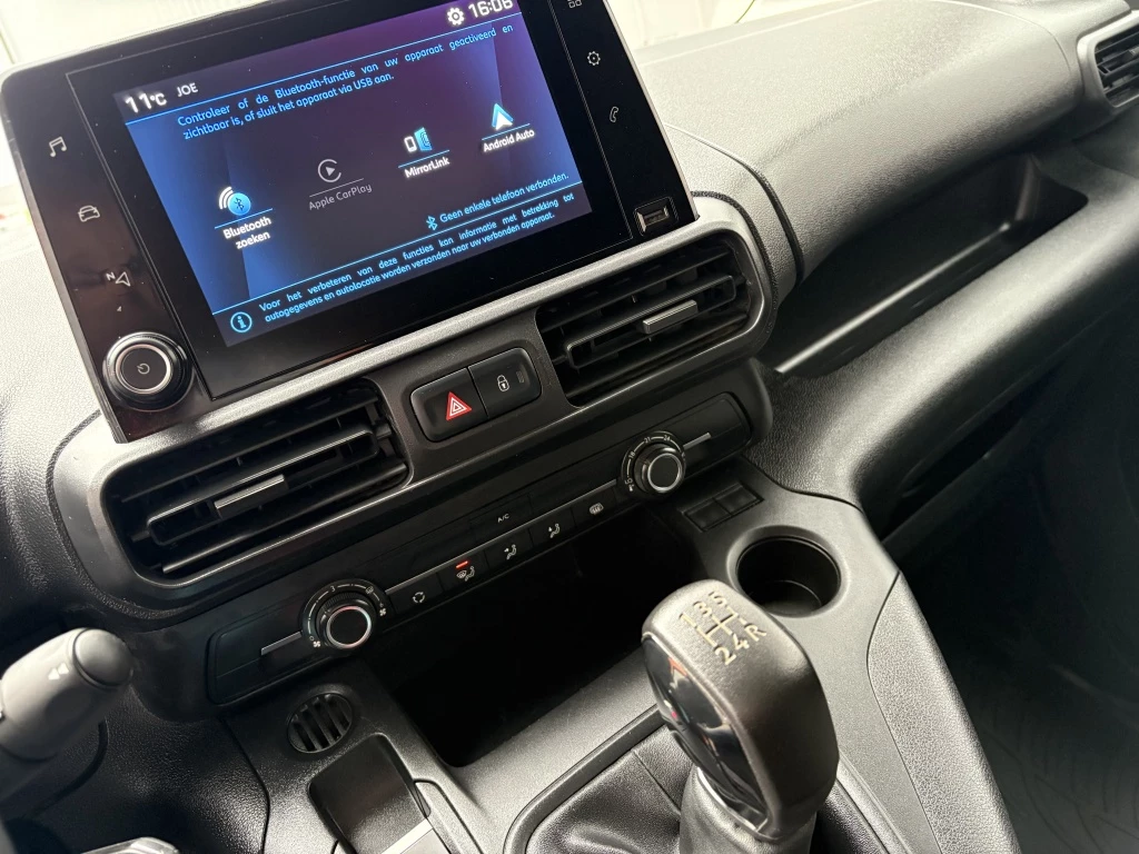 Hoofdafbeelding Peugeot Partner