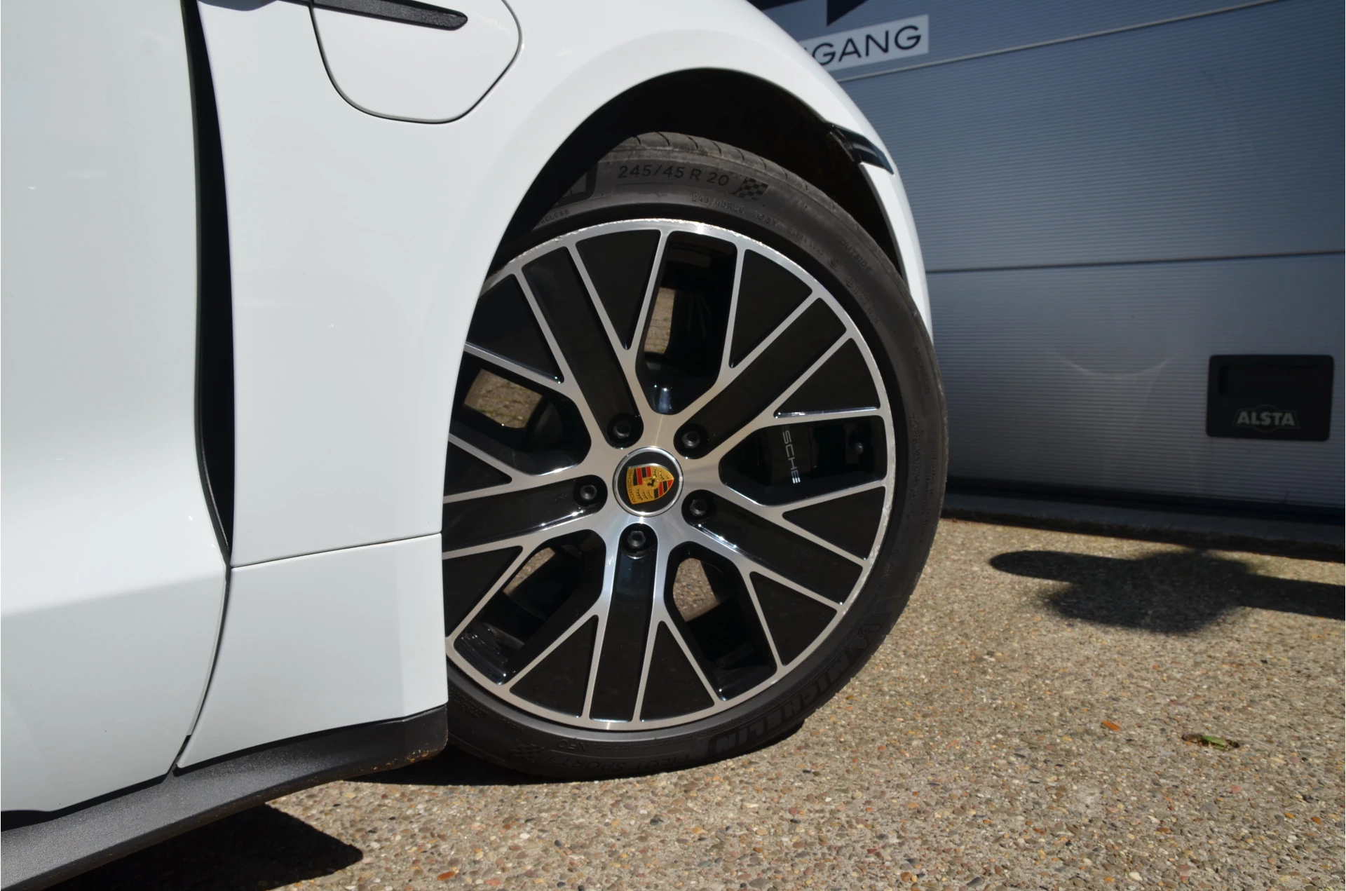 Hoofdafbeelding Porsche Taycan