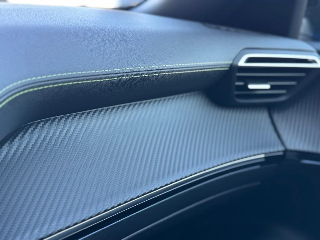 Hoofdafbeelding Peugeot e-2008