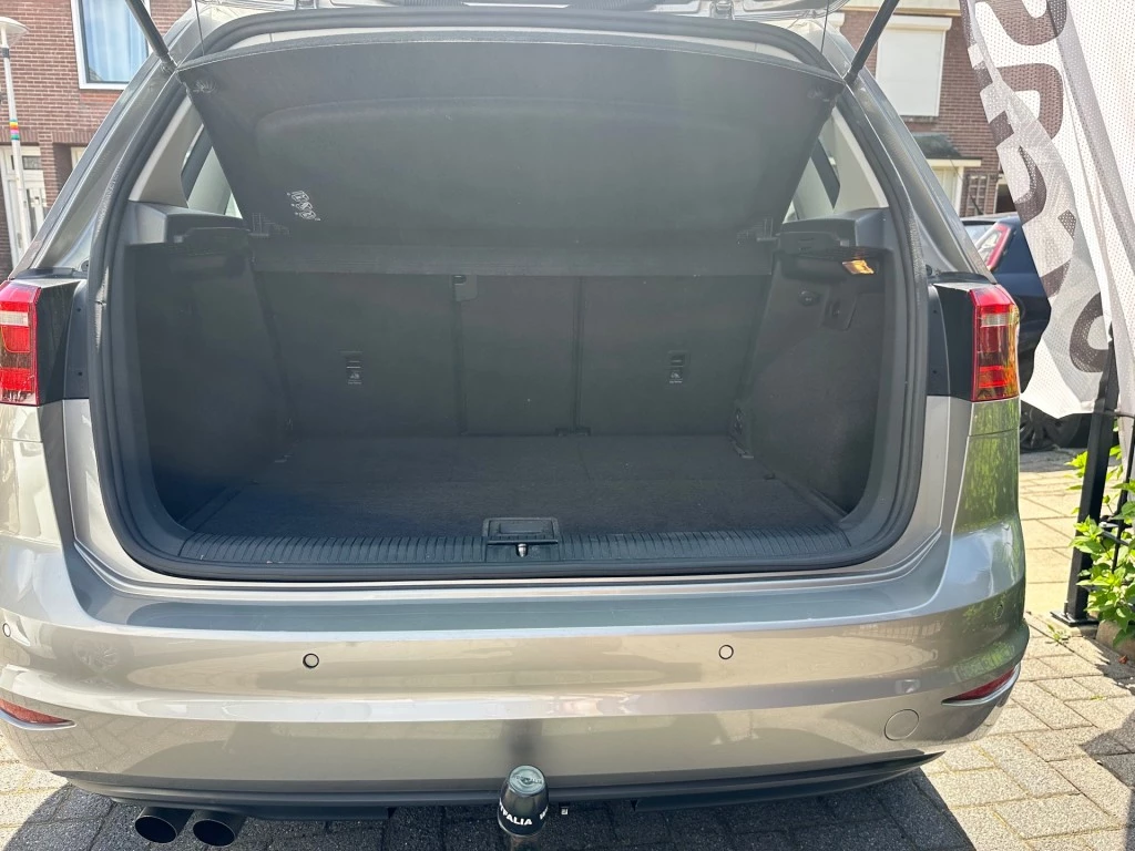 Hoofdafbeelding Volkswagen Golf Sportsvan