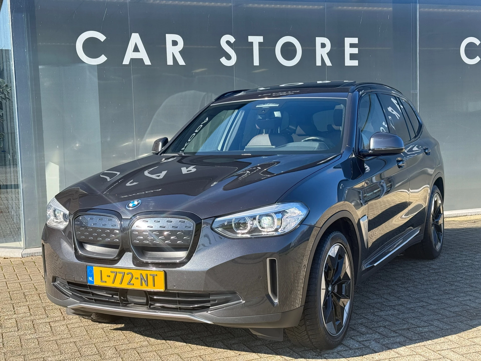 Hoofdafbeelding BMW iX3
