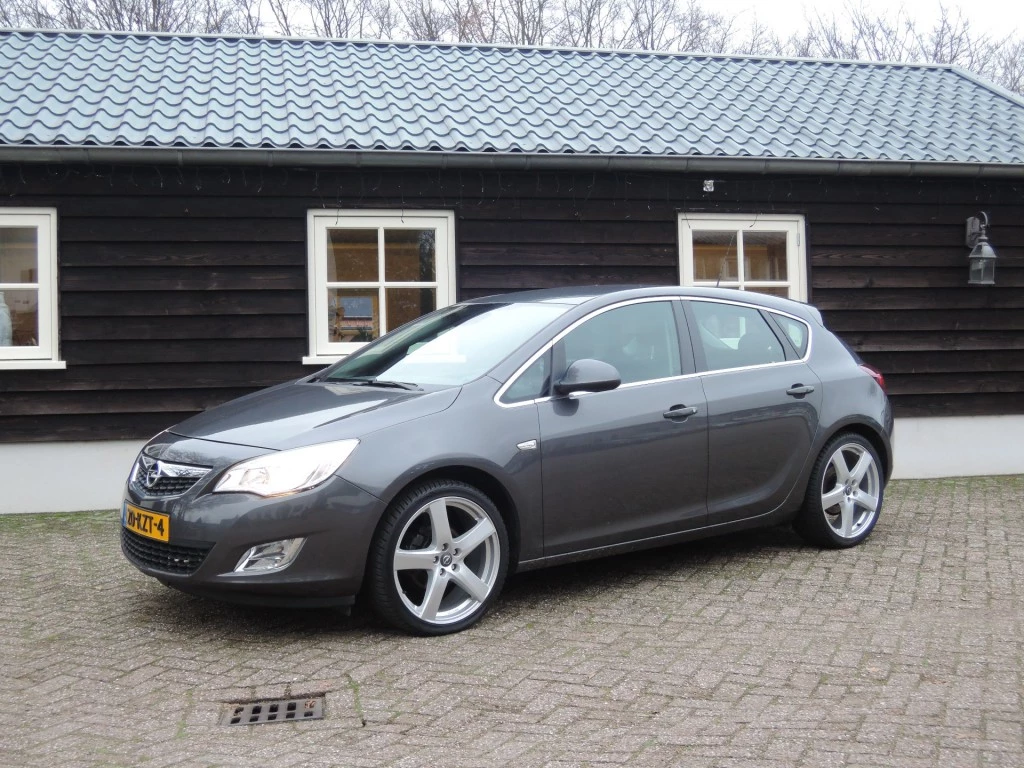 Hoofdafbeelding Opel Astra
