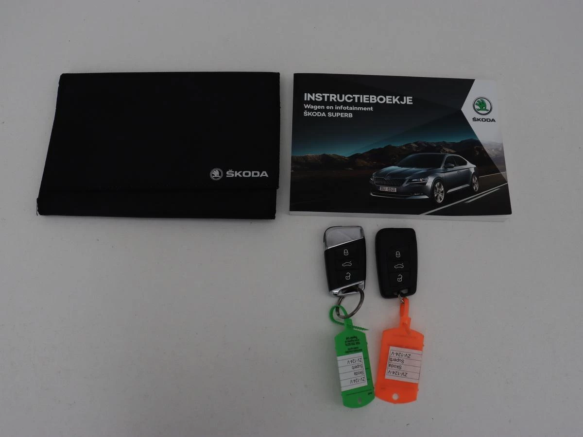 Hoofdafbeelding Škoda Superb