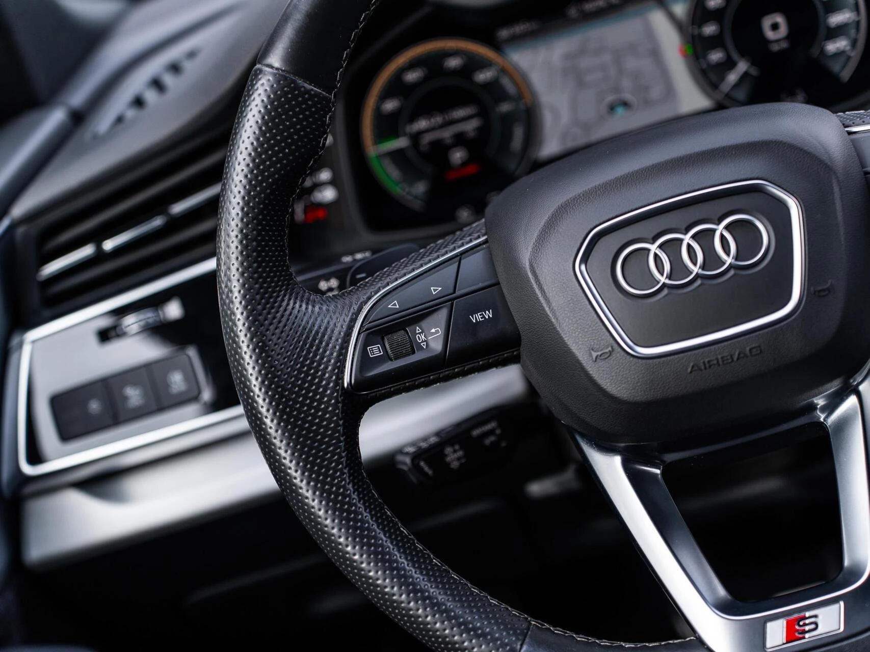 Hoofdafbeelding Audi Q8