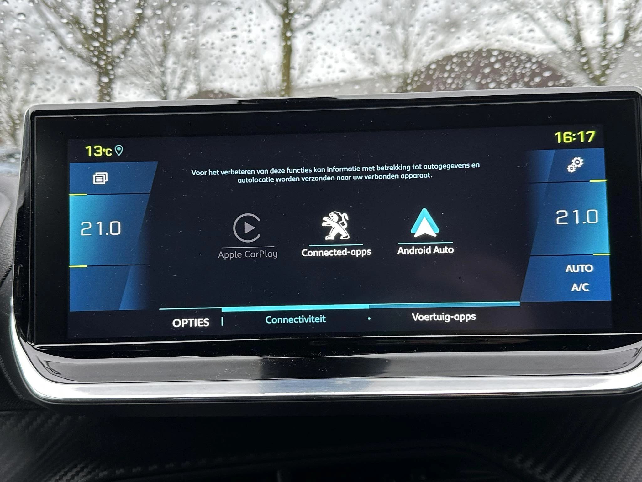 Hoofdafbeelding Peugeot e-2008