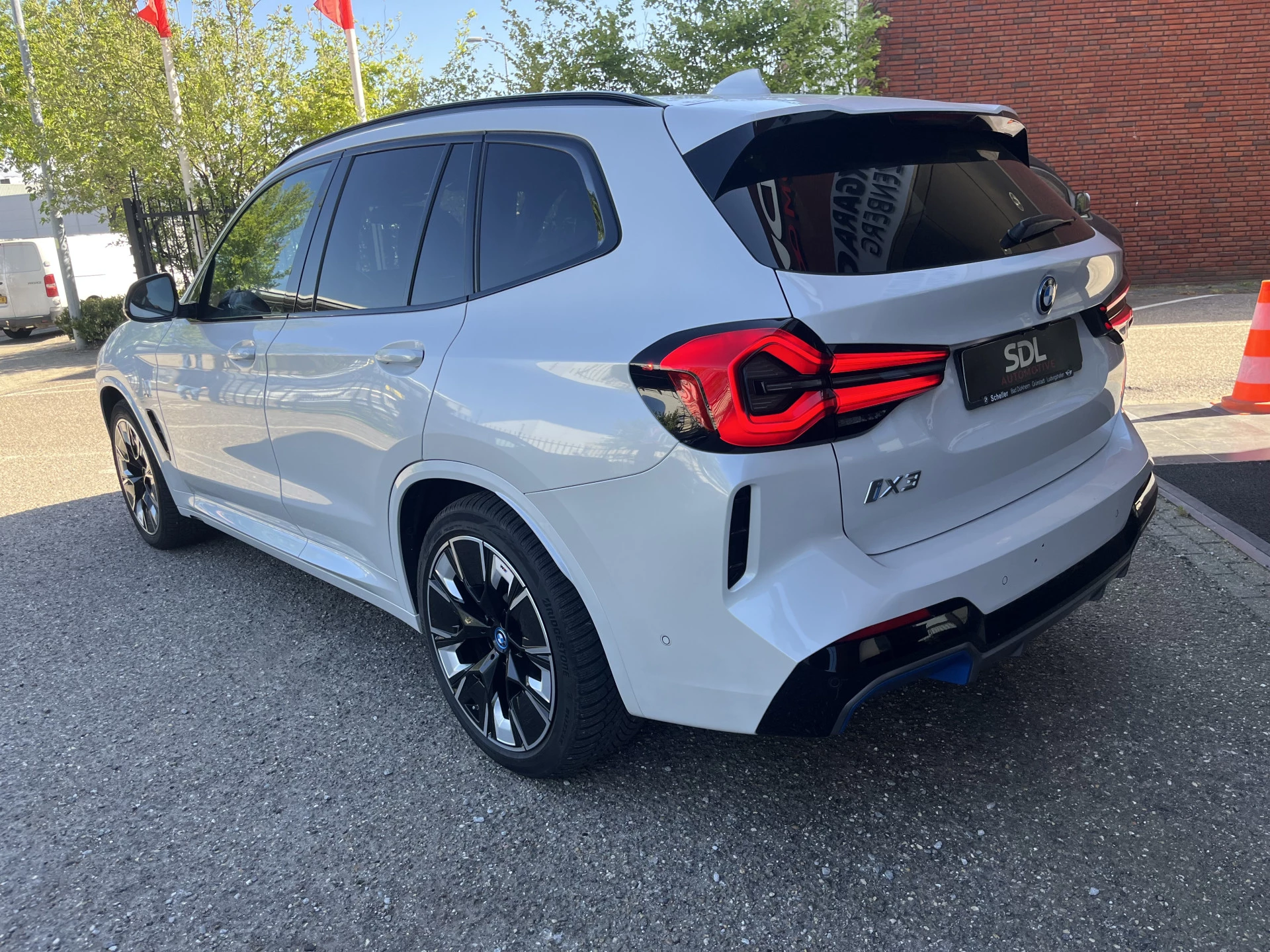 Hoofdafbeelding BMW iX3