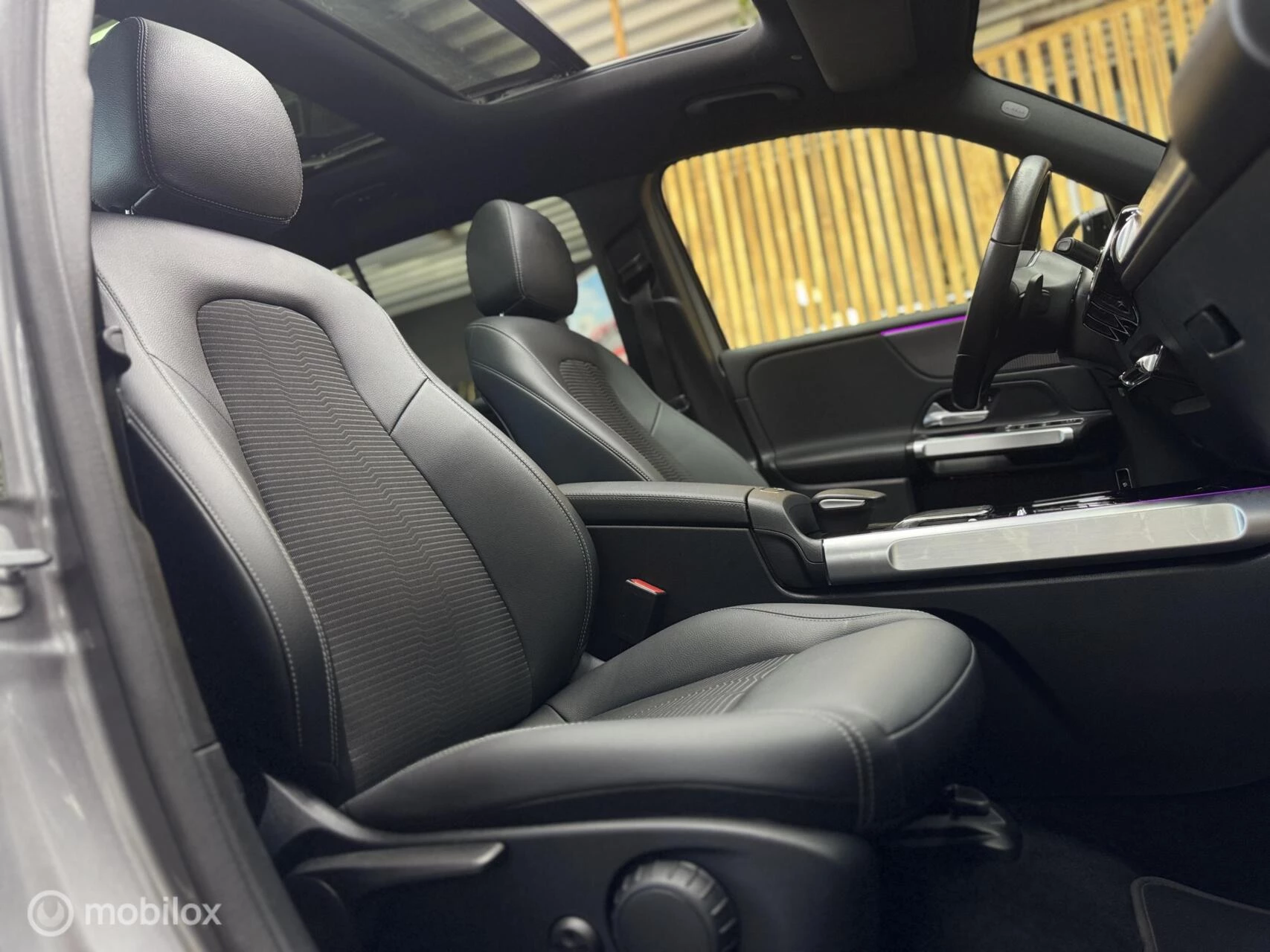 Hoofdafbeelding Mercedes-Benz EQB