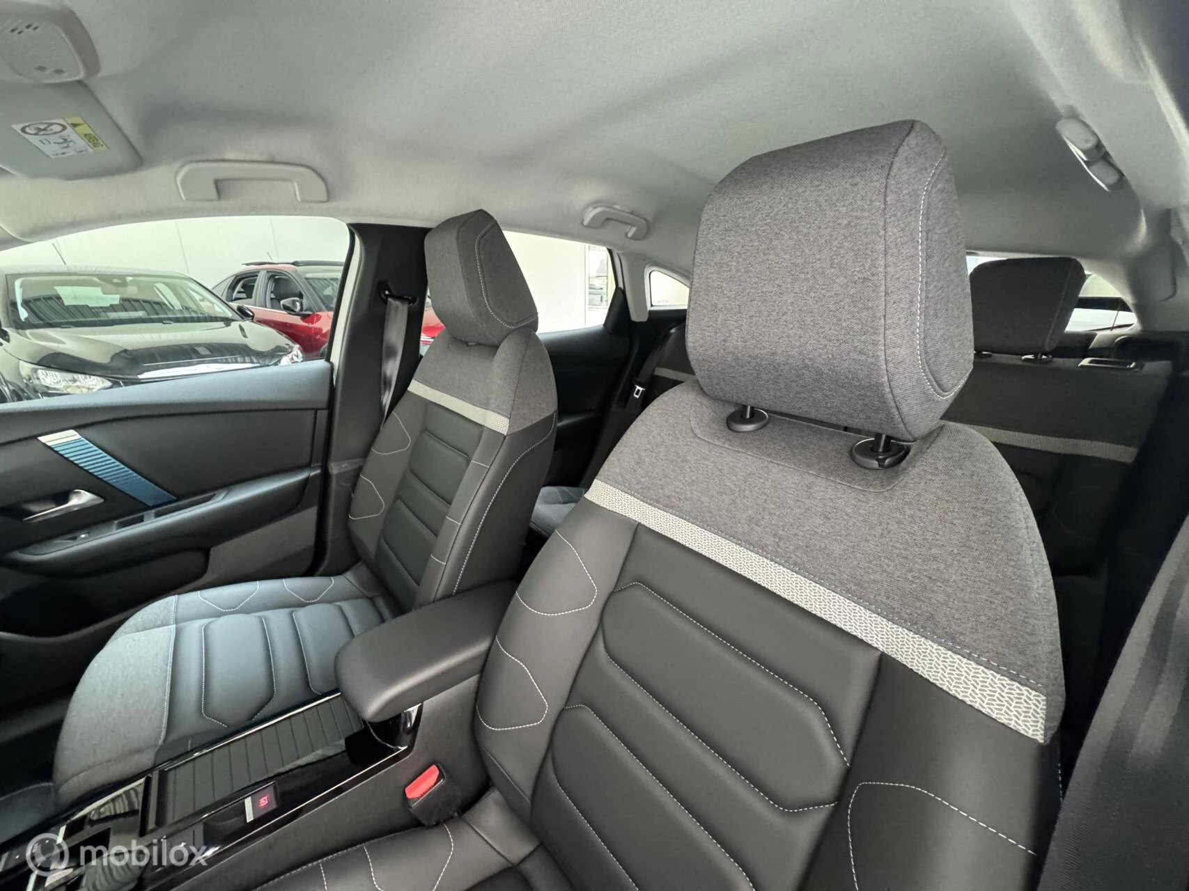 Hoofdafbeelding Citroën ë-C4