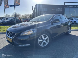Volvo V40 1.6 D2 Summum [ NAP leder trekhaak climate ]