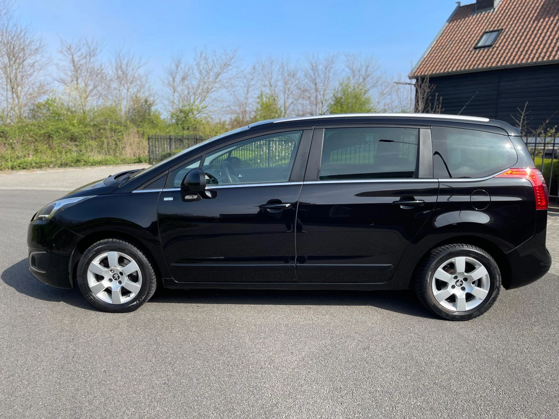 Hoofdafbeelding Peugeot 5008